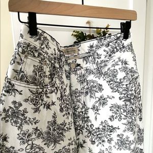 St. John’s Bay black and white floral printed jeans (size 12)